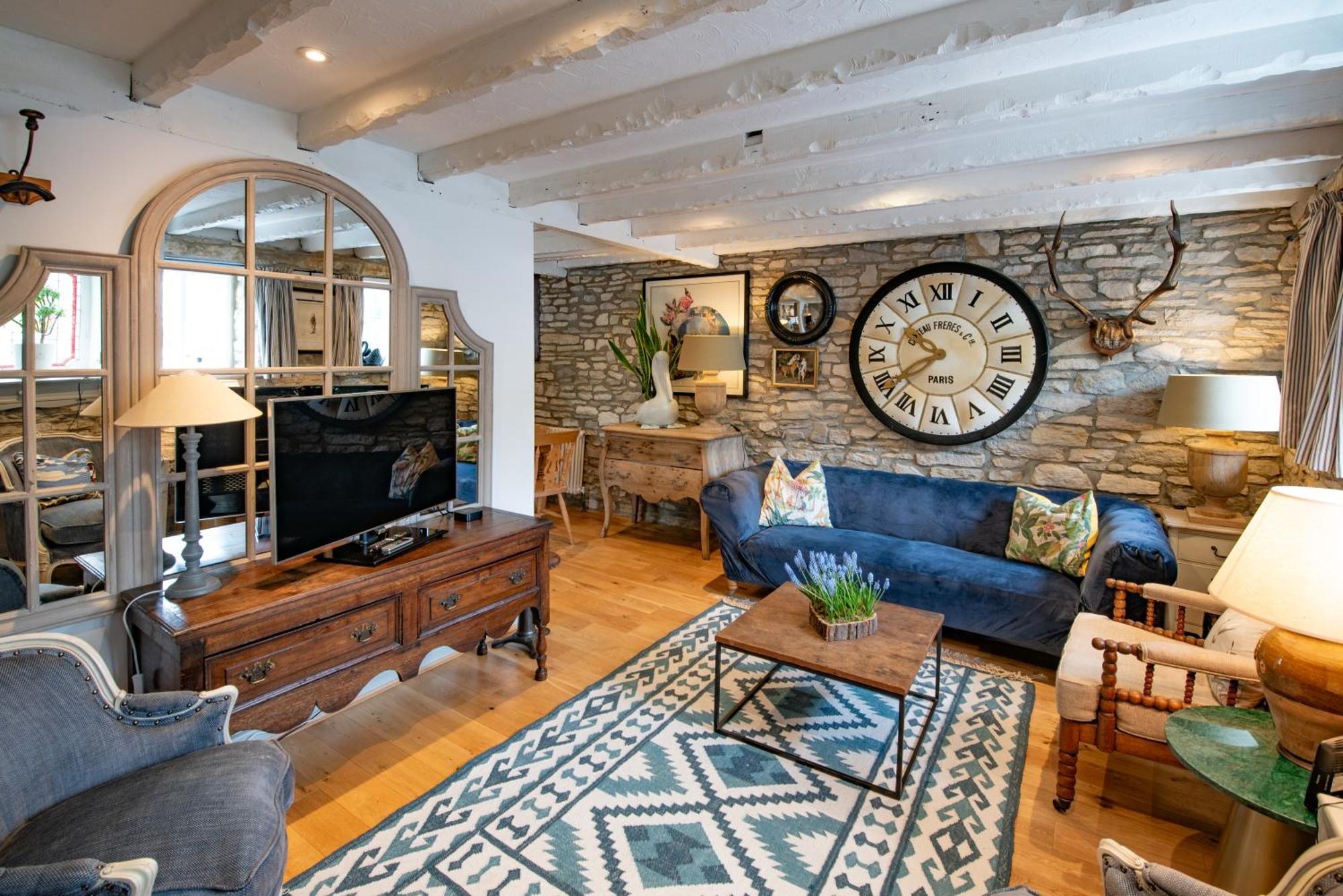 Cosy Little Hyde Cottage, Суонидж Экстерьер фото