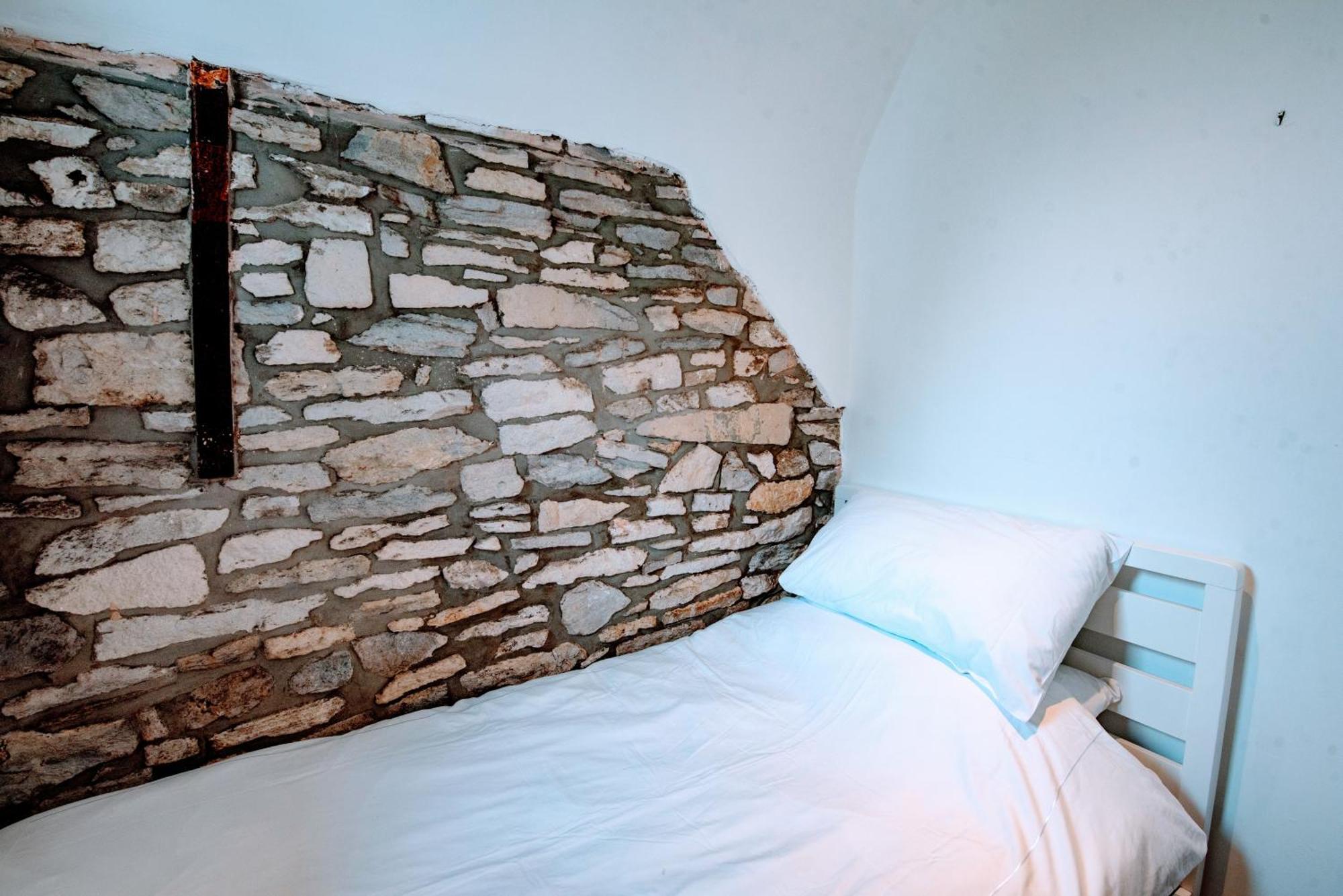 Cosy Little Hyde Cottage, Суонидж Экстерьер фото